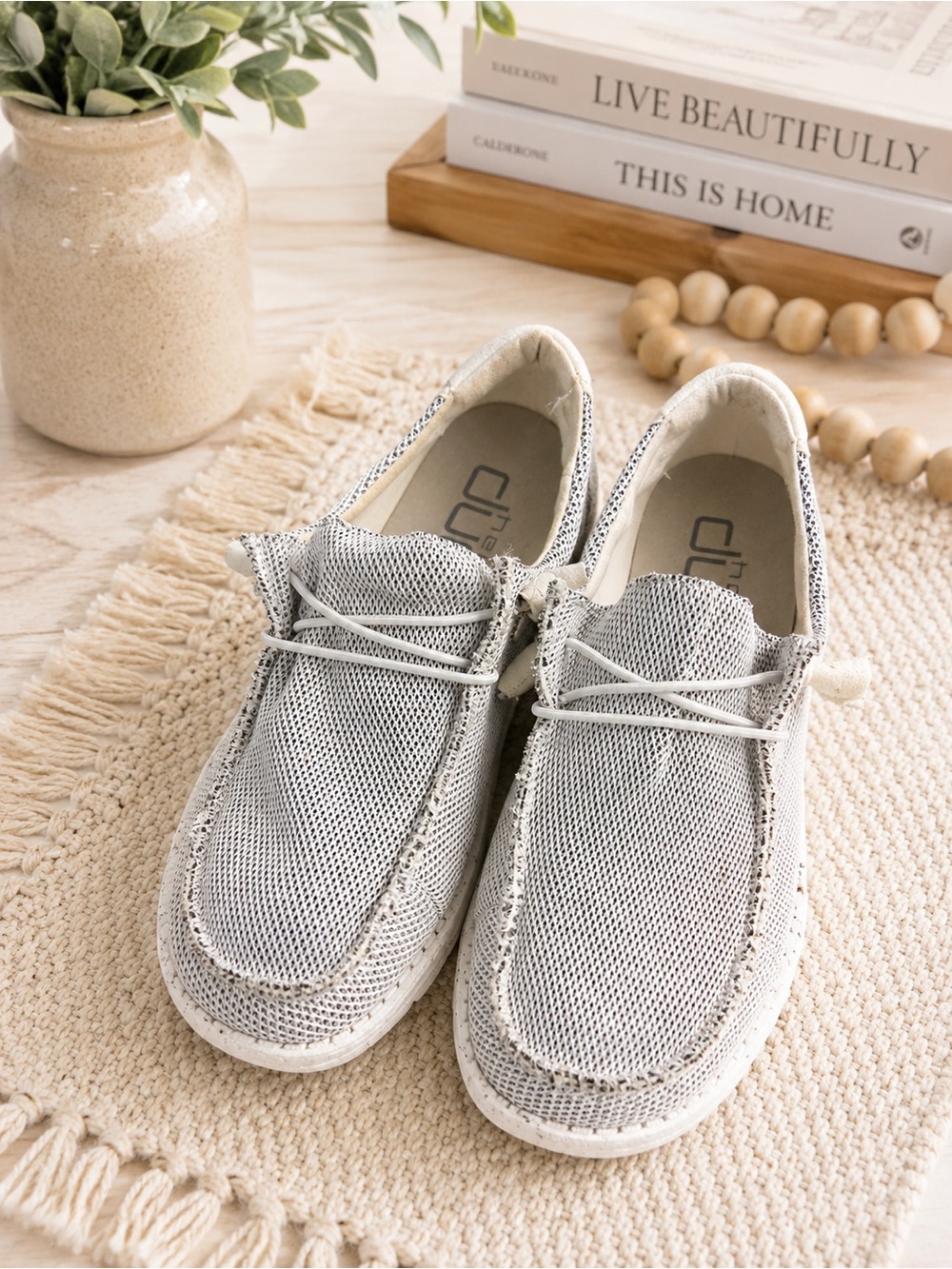 Hey Dude Wendy Navy White Woven Slip On Shoes Size 10
